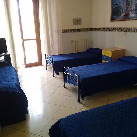 Al Centro Bed and Breakfast Fondi Εξωτερικό φωτογραφία